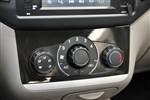 福瑞达M50中控台空调控制键图片