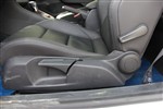 Golf运动型敞篷轿车座椅调节键图片