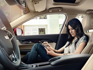 凯迪拉克推车载4G LTE和Apple CarPlay
