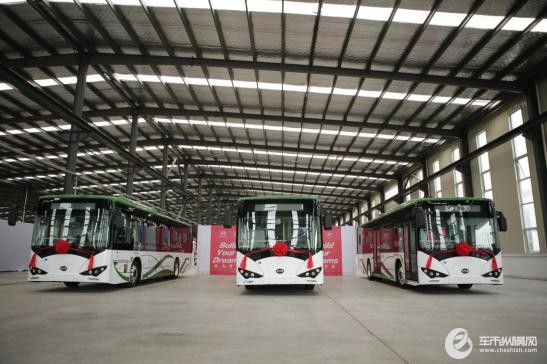 绿色公交驶入“塞上江南”，银川携手比亚迪打造新型交通示范城市