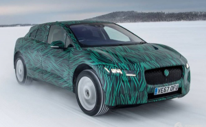 捷豹纯电动SUV预告图发布 采用全景天窗